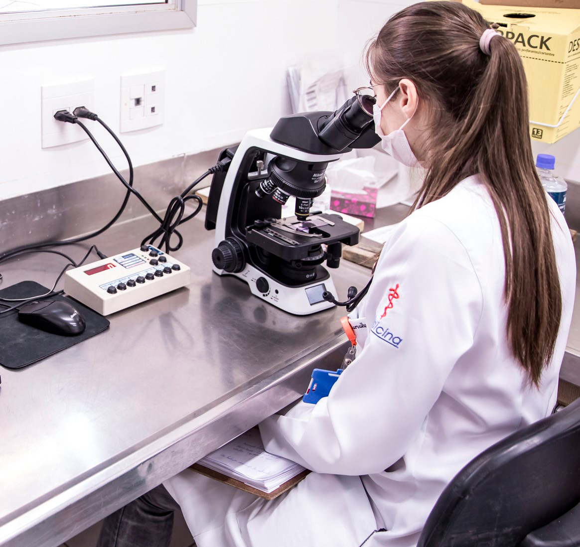 Foto laboratorial e patológica