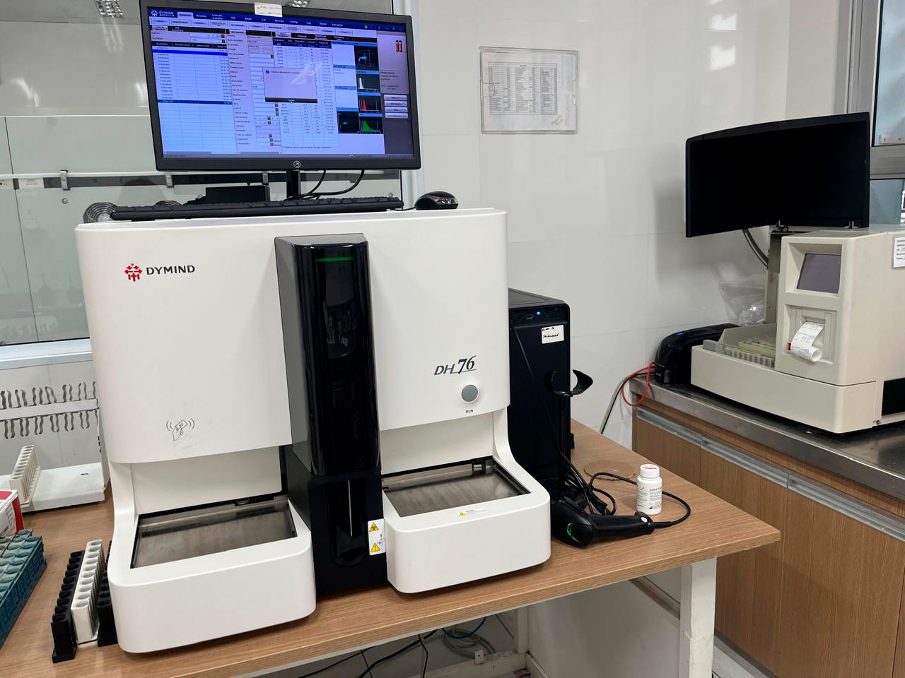 Foto laboratorial e patológica